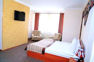 Отель Khan Tengri Hotel Naryn Двухместный номер с 1 кроватью-4